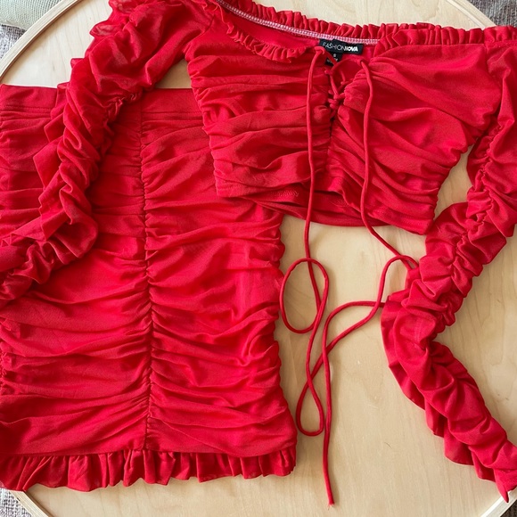 Red Ruched Set-Small - Picture 2 of 6